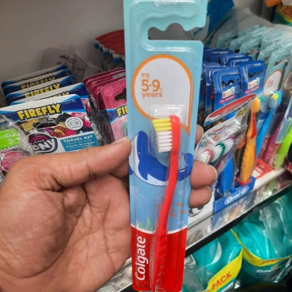 Colgate Tooth Brush (5-9years) Red